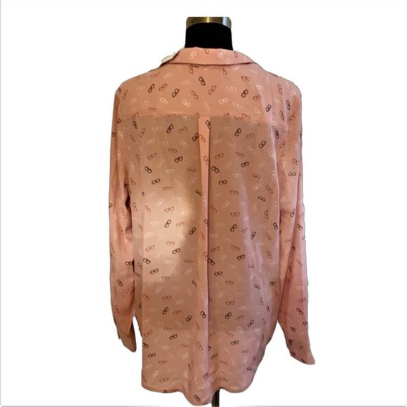 Button-up Blouse with Glasses Pattern by Como Blu - Picture 4 of 4